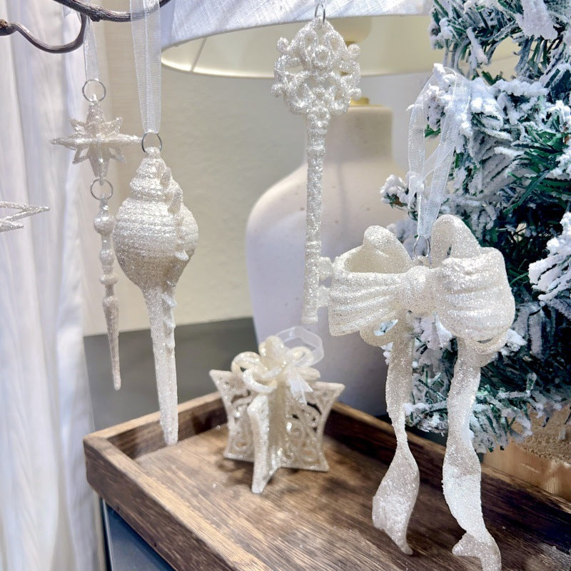 Christmas Tree Ornaments: Nordic Silver Sparkle Decor