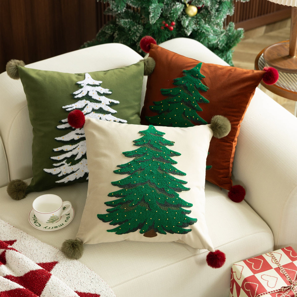 Christmas Pillow Set for Cozy, Festive Holiday Sofas