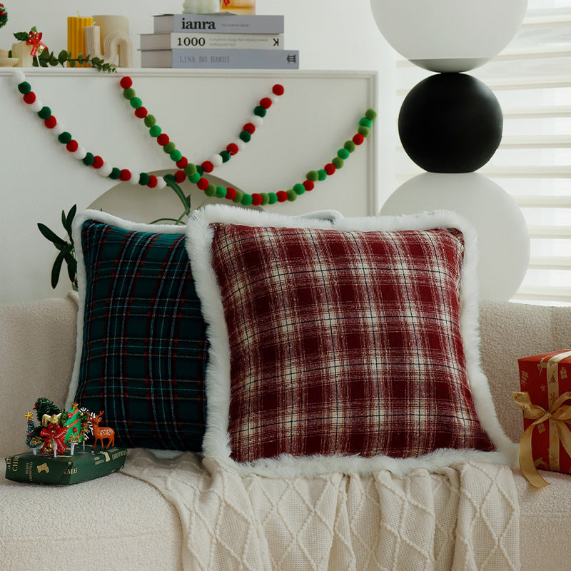 Christmas Plaid Pillow Cover With Plush Faux-Fur Trim