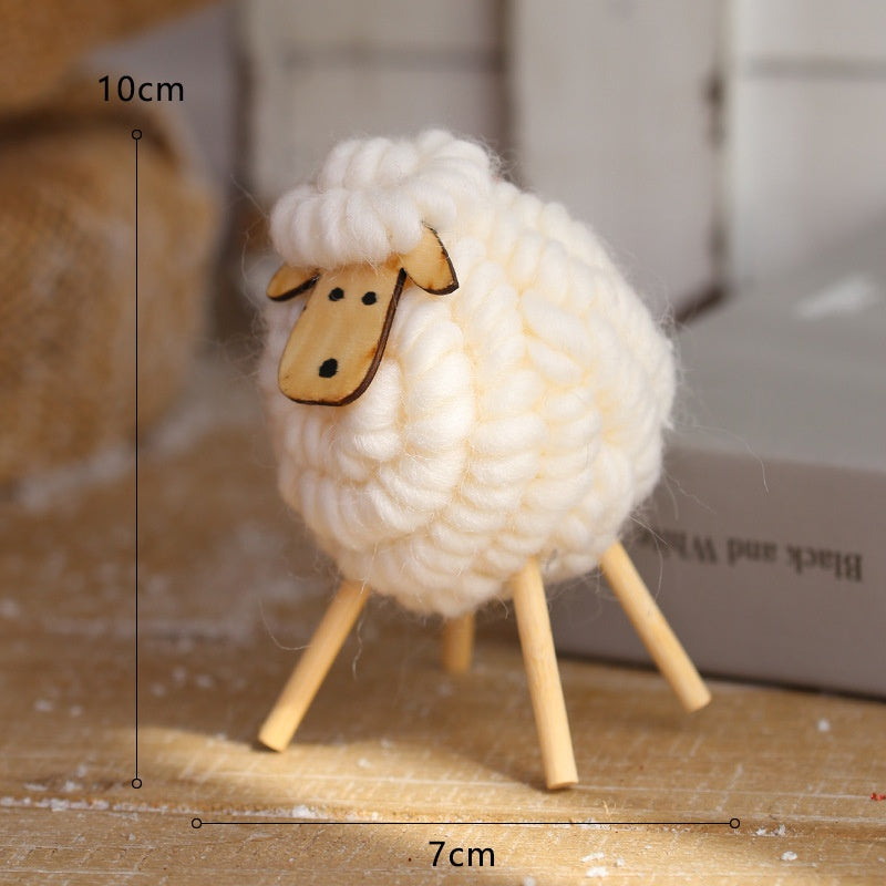 Felt Sheep Christmas Ornaments - Cozy Handmade Desk Decor
