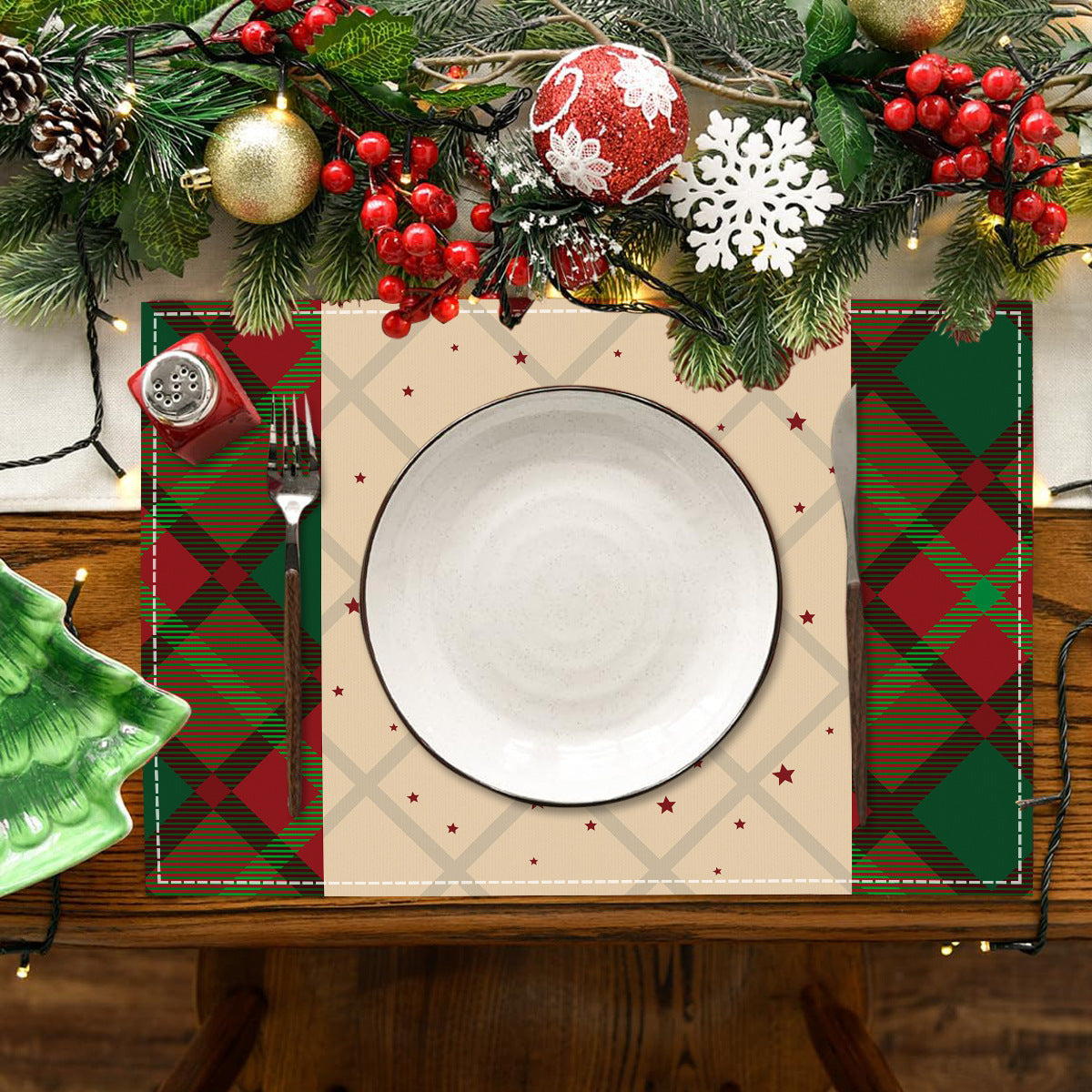 Christmas Placemats – Festive Linen-Look Table Decor