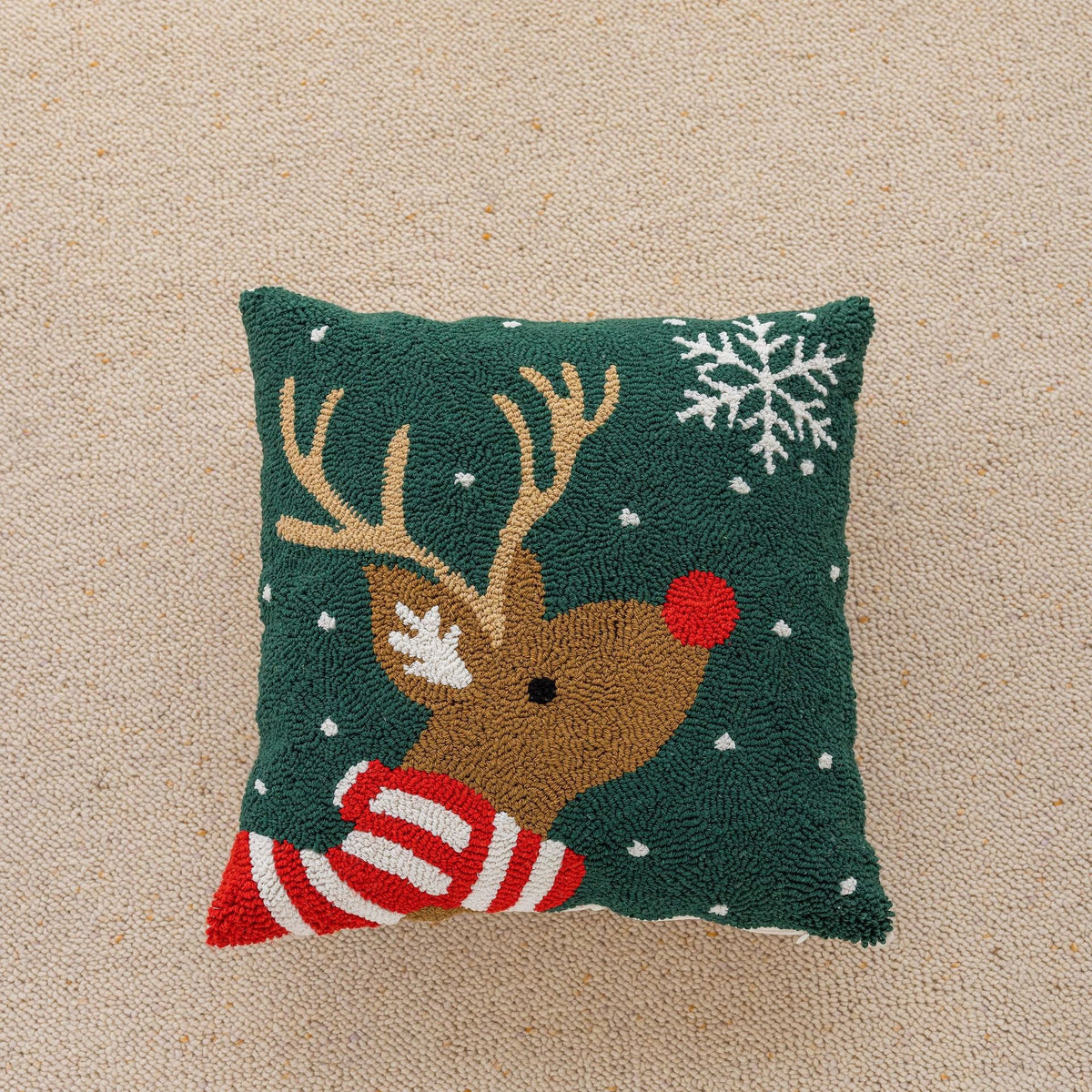 Christmas Decorative Pillows for Cozy Holiday Sofas