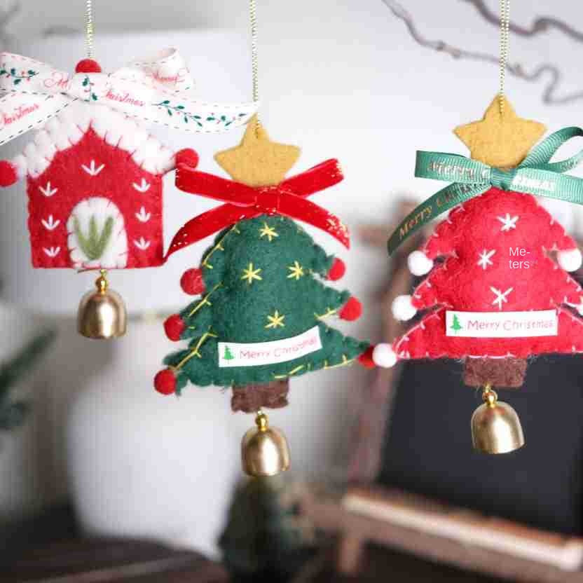 Handmade Christmas Tree Ornaments for Warm Holiday Cheer