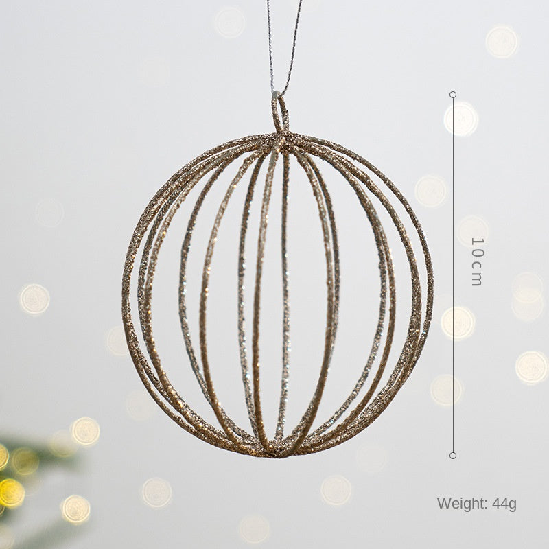 Christmas Tree Ornaments for a Refined Winter Display