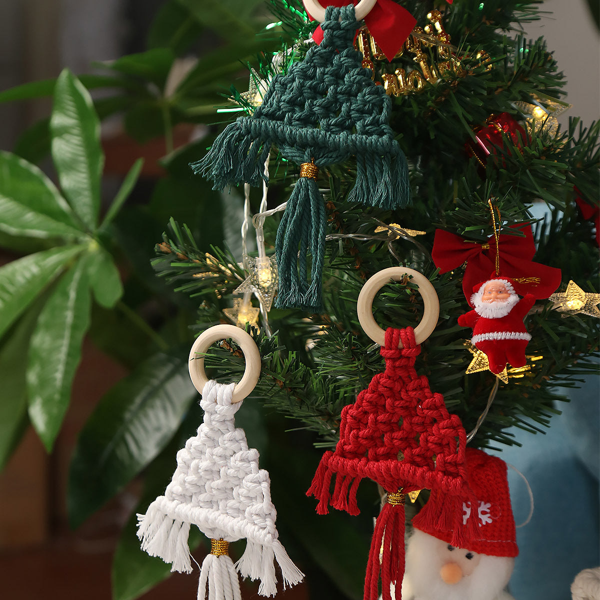 Macramé Christmas Tree Ornaments for Cozy Holiday Decor