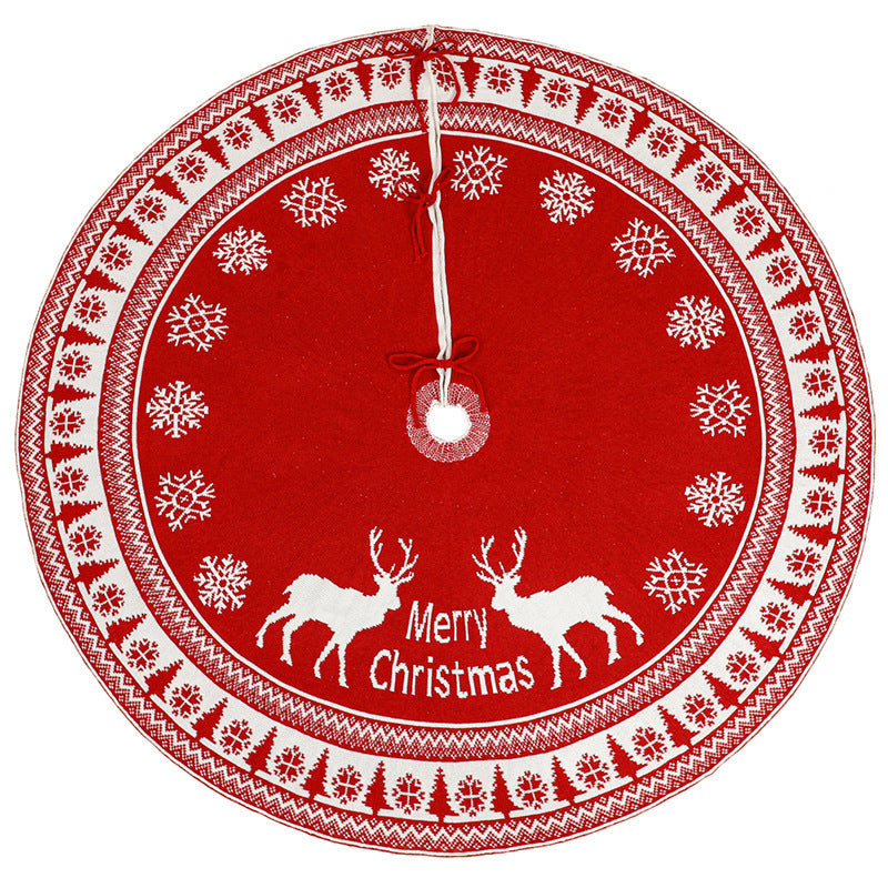 Knitted Christmas Tree Skirt for a Cozy Nordic Look