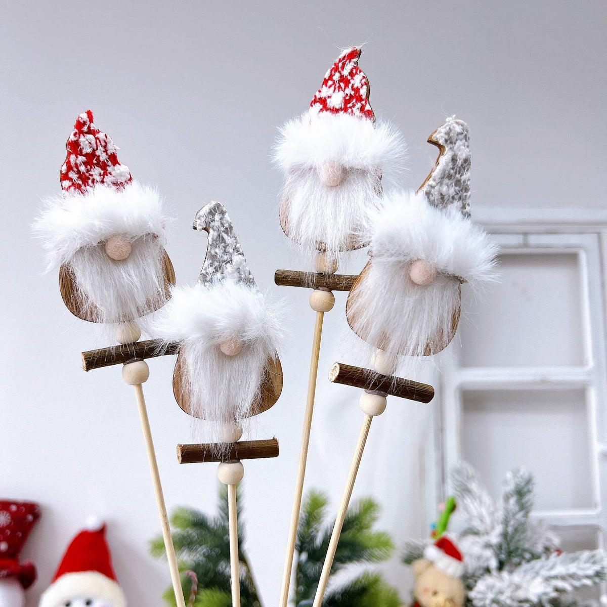 Christmas Tree Picks for a Charming Vintage Display