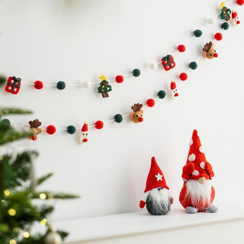 Christmas Felt Garland for Cozy Holiday Wall Decor