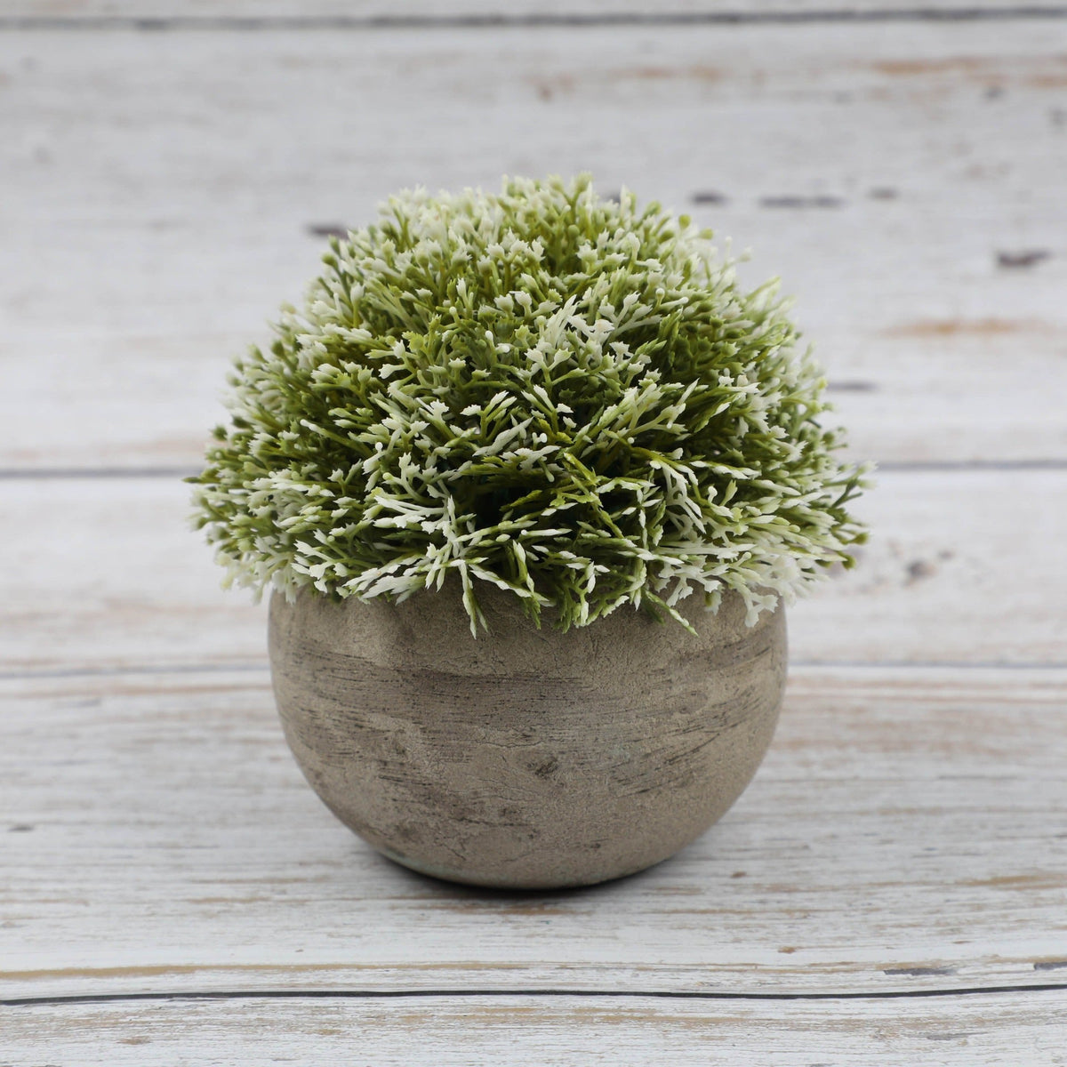 Artificial Bonsai Plants for Effortless Tabletop Decor