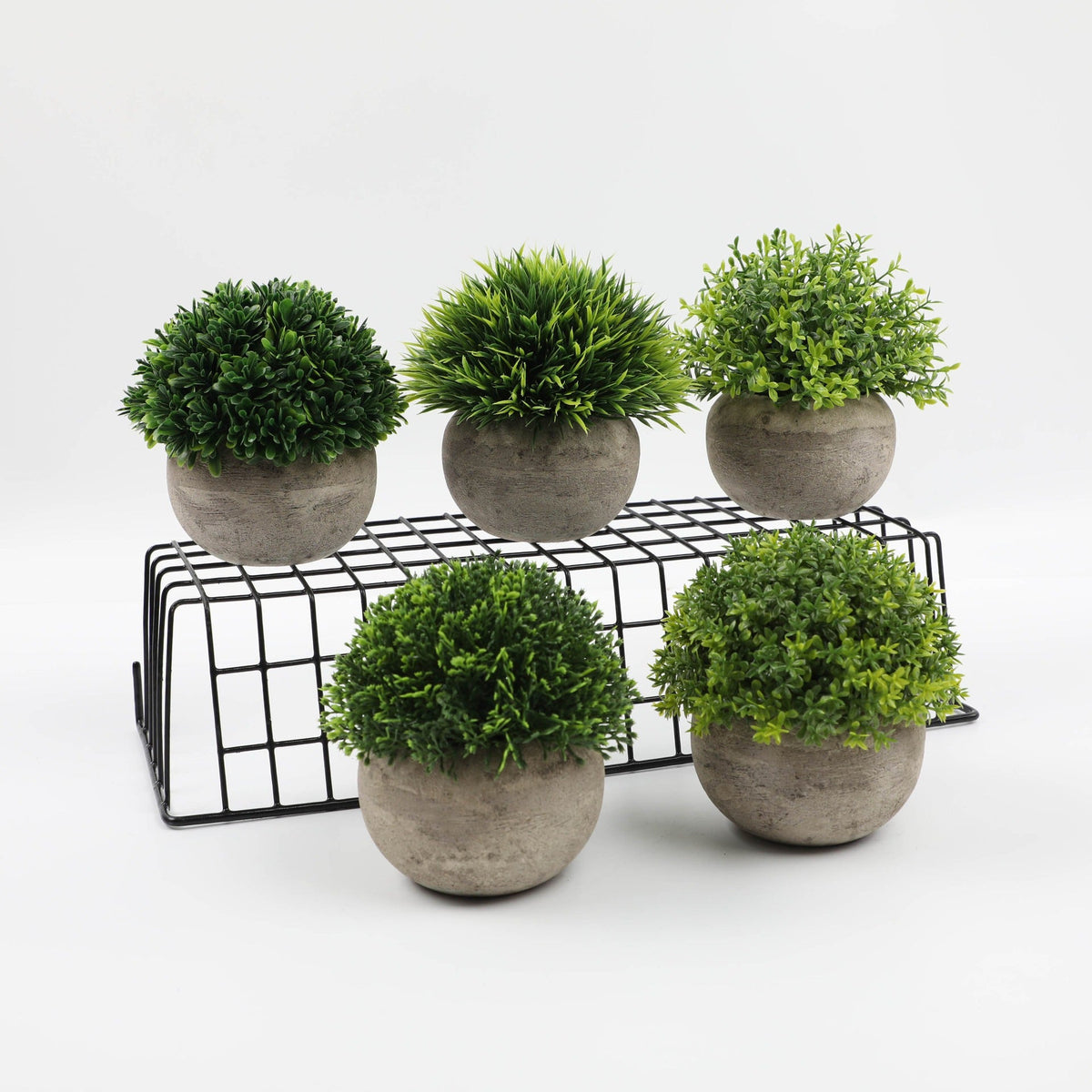 Artificial Bonsai Plants for Effortless Tabletop Decor