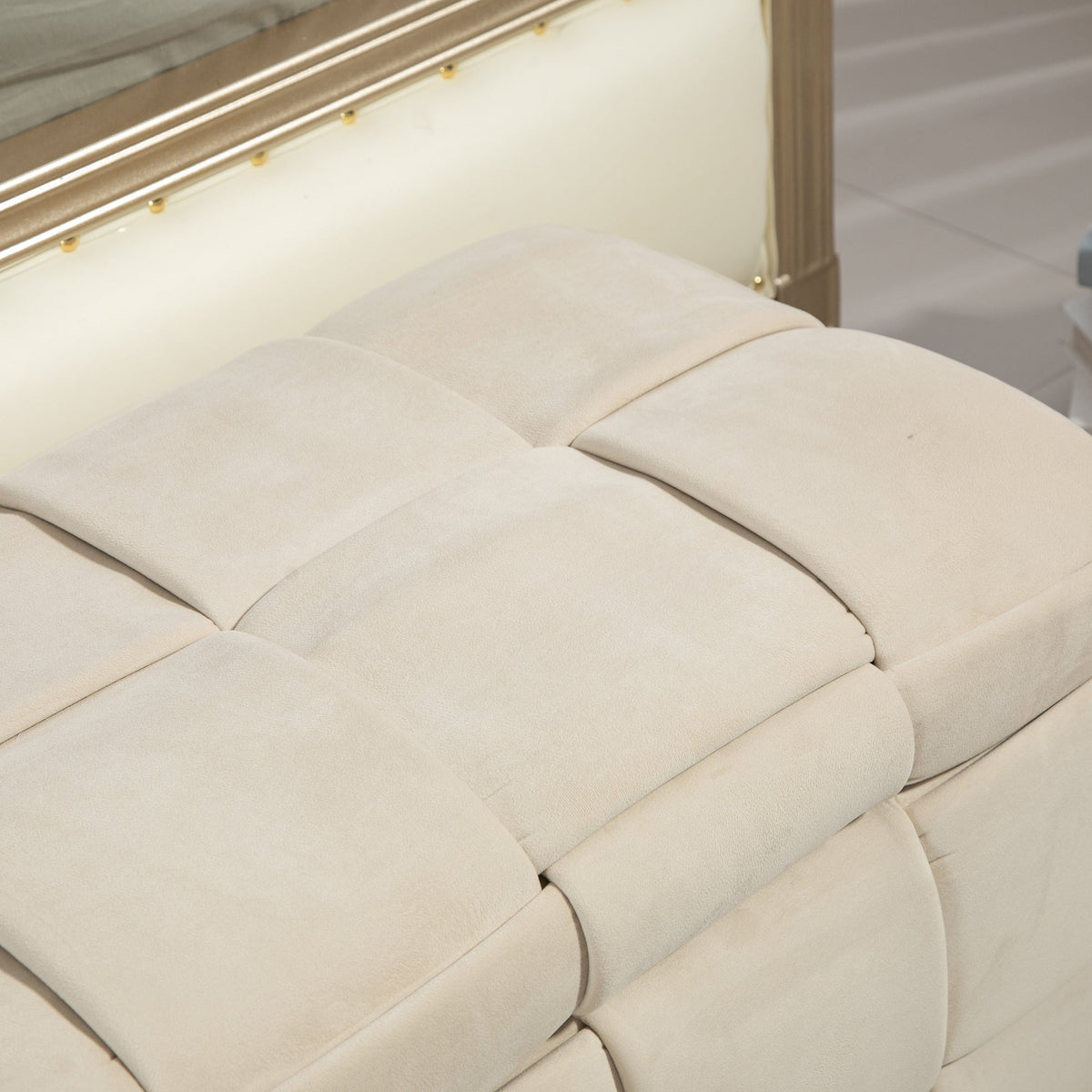 Storage Ottoman Bench: Hidden Bedding Storage and Seating