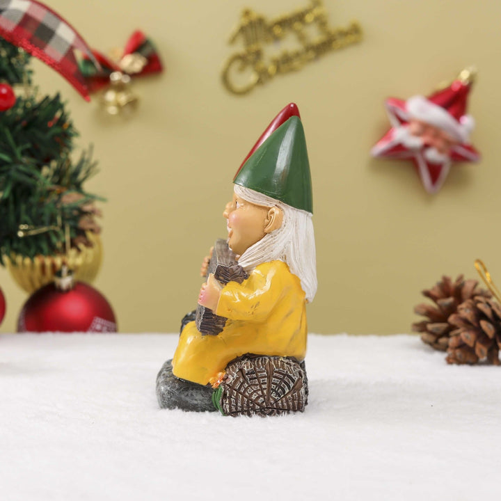 Couple Embracing Love Figurine for Sentimental Decor