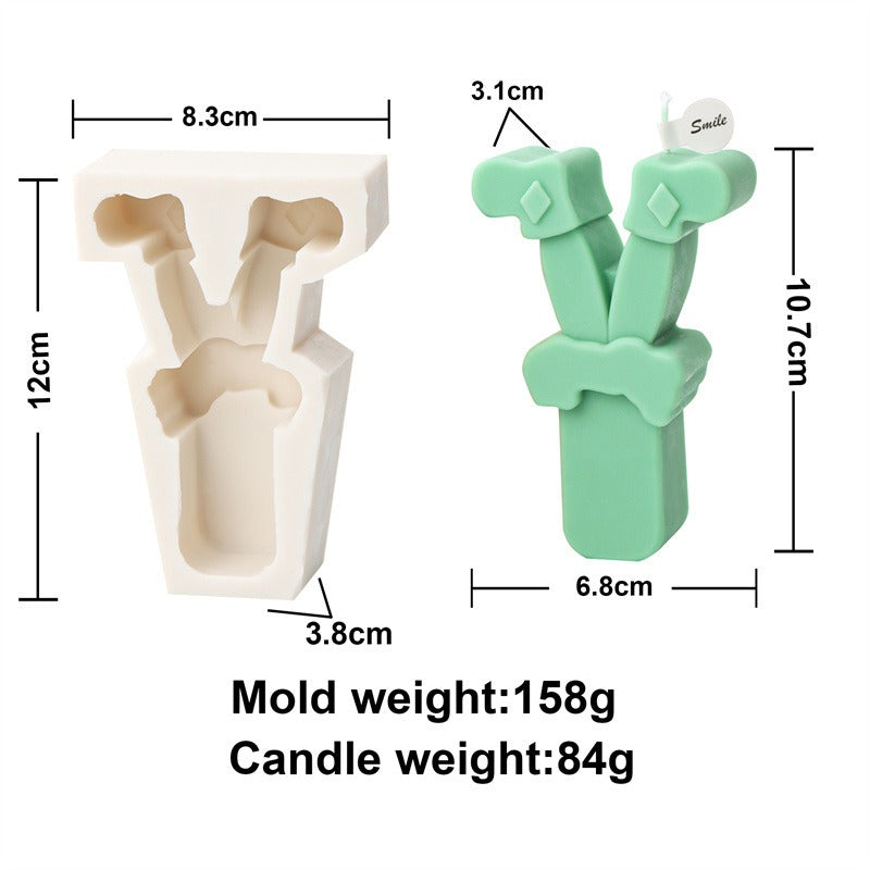 Christmas Letter Candle Molds for Festive DIY Gifts