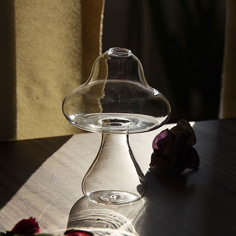 Mushroom Glass Vase for Small Flowers and Aquatic Plants