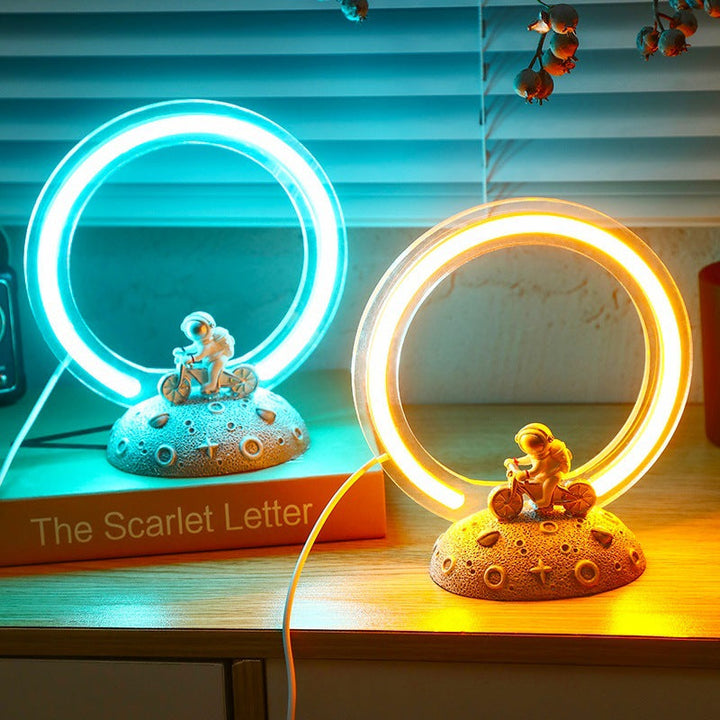 Astronaut LED Nightlight for Colorful Desktop Decor