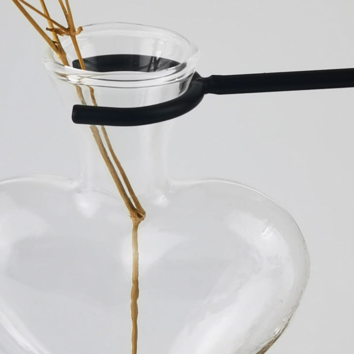 Heart-Shaped Hydroponic Vase for Romantic Tabletop Decor