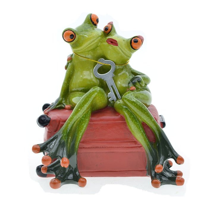 Nordic Frog Couple Decor for Playful Garden Displays