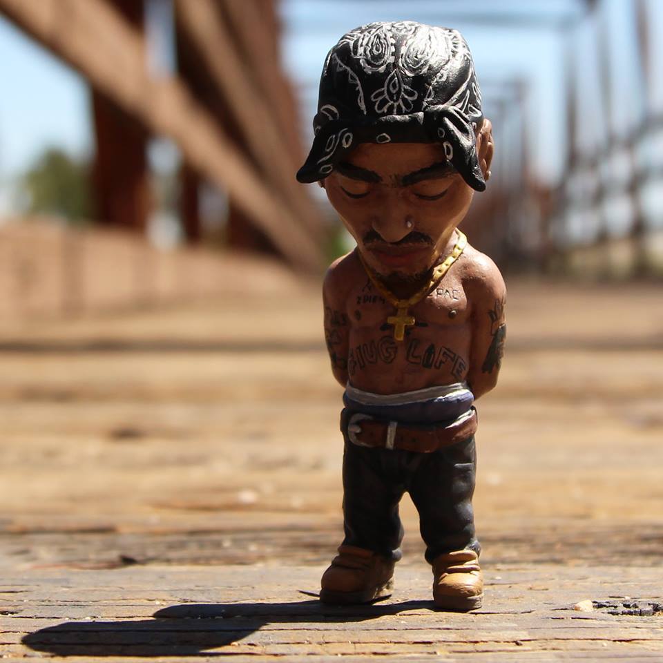 Rap Culture Resin Statue Set for Distinctive Desk Decor