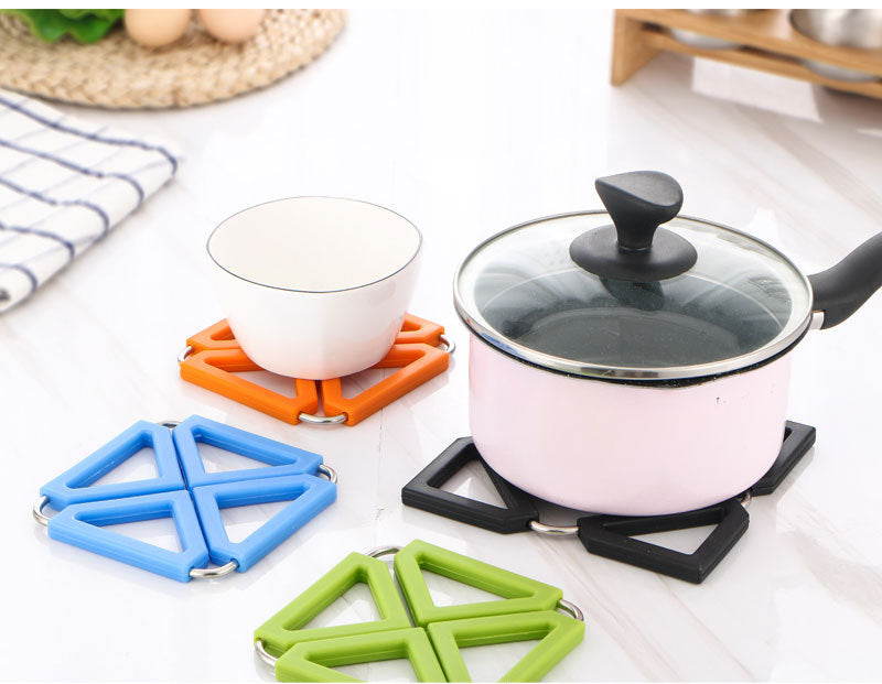 Foldable Silicone Trivet That Fits Any Pot or Bowl