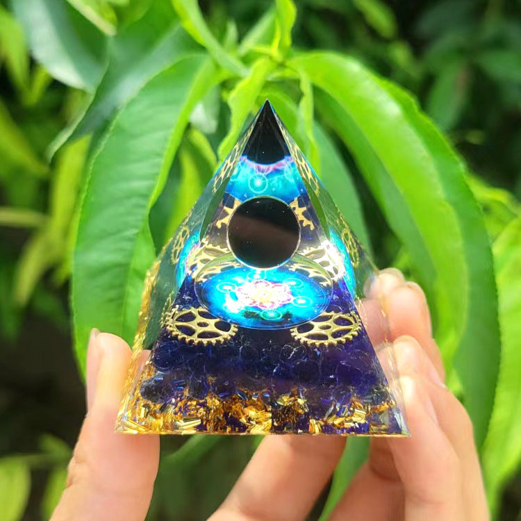 Crystal Ball Pyramid Decor for Reflective Shelf Style