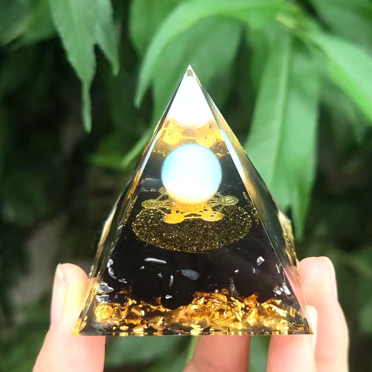 Crystal Ball Pyramid Decor for Reflective Shelf Style