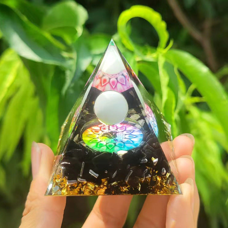 Crystal Ball Pyramid Decor for Reflective Shelf Style