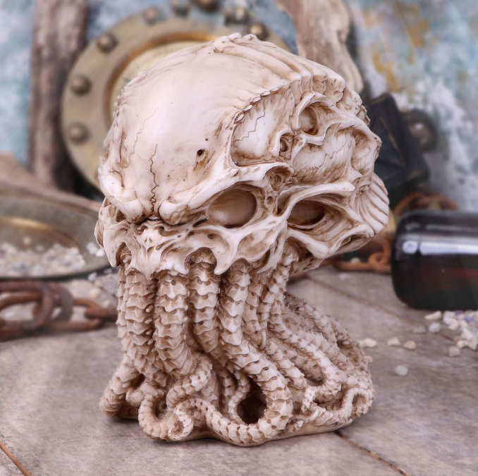 Cthulhu Skull Statue – Gothic Lovecraftian Tabletop Decor