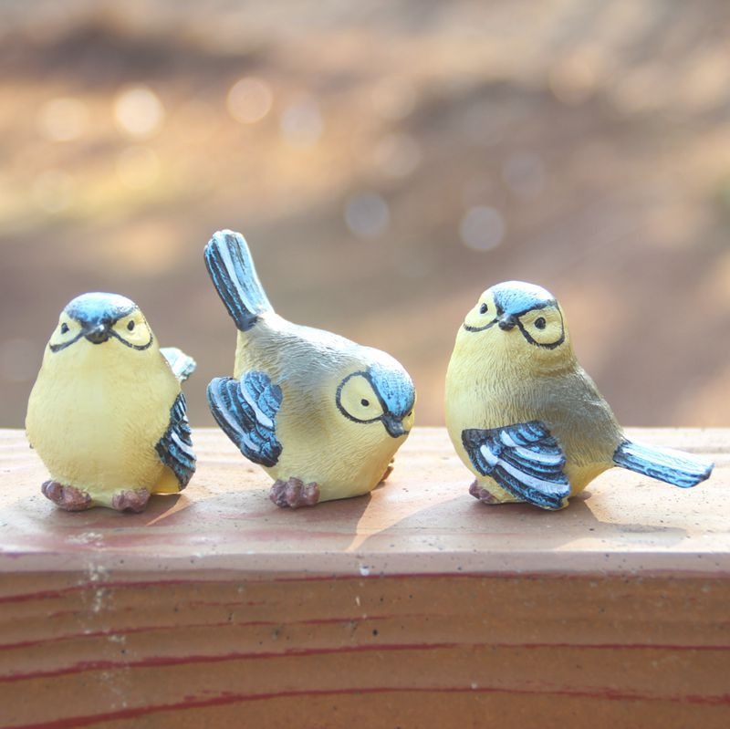 Resin Bird Ornament for Whimsical Shelf and Desk Decor