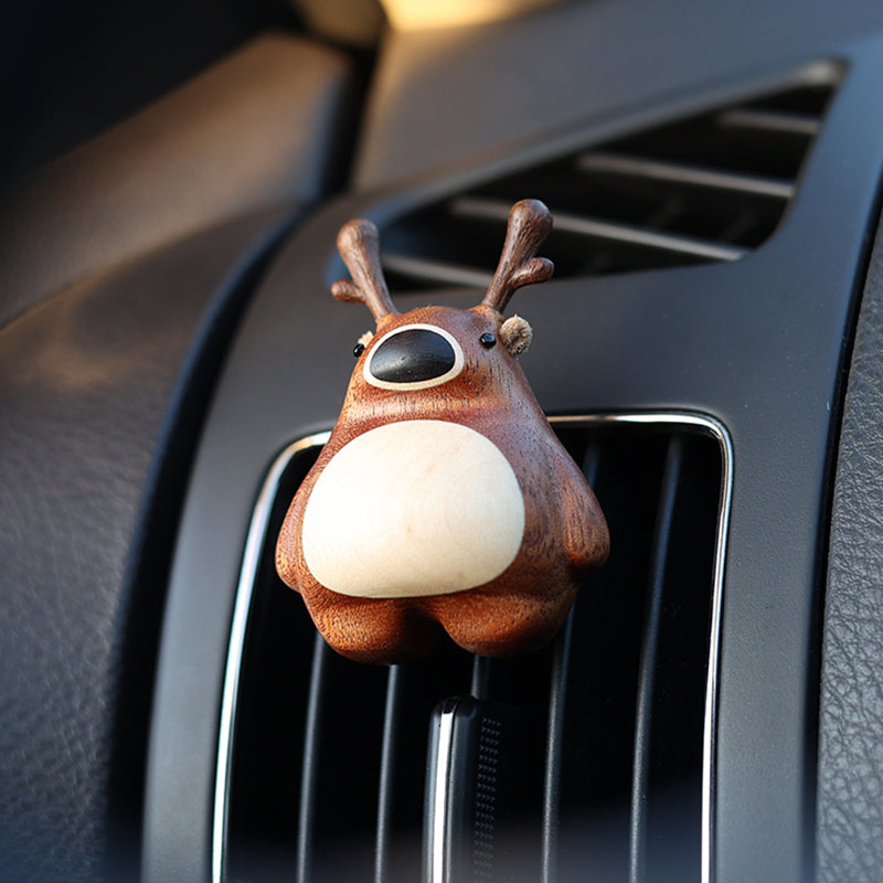 Wooden Deer Car Vent Decor for Cozy Dashboard Style