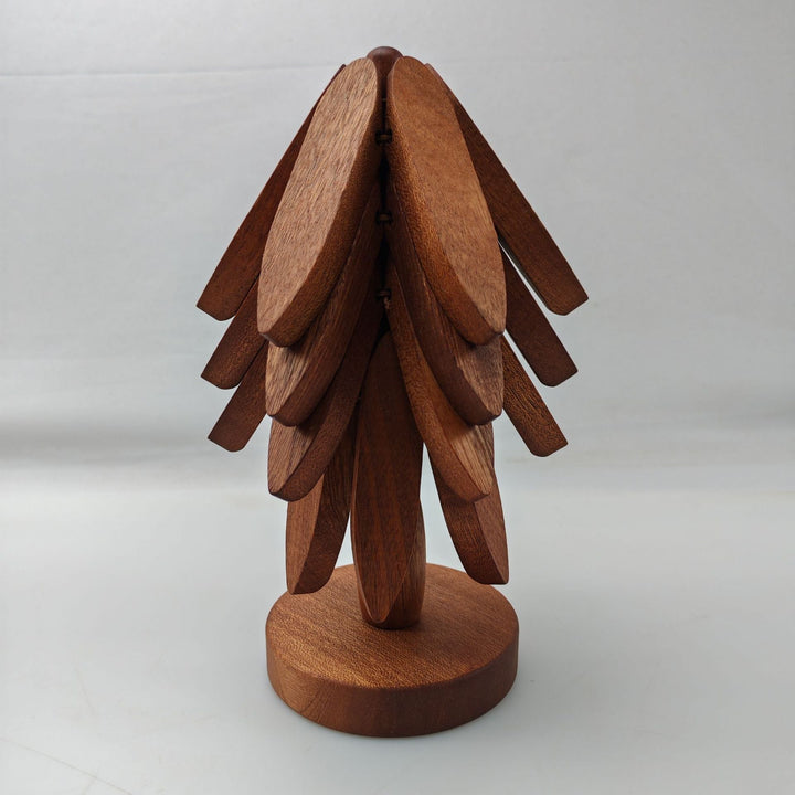 Wooden Dining Mat for Heat-Resistant Tabletop Decor