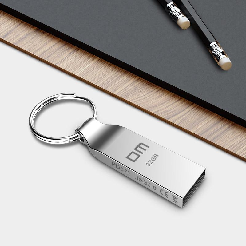 All-Metal 32GB USB Flash Drive with Keyring Loop Clip