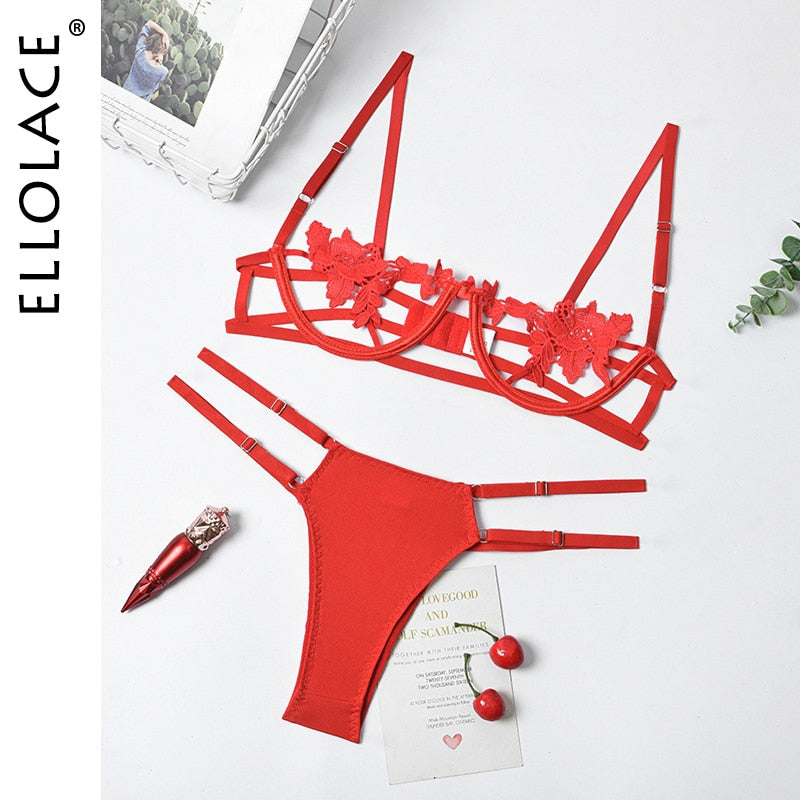 Sheer Lace Lingerie Set for a Defined, Bold Silhouette