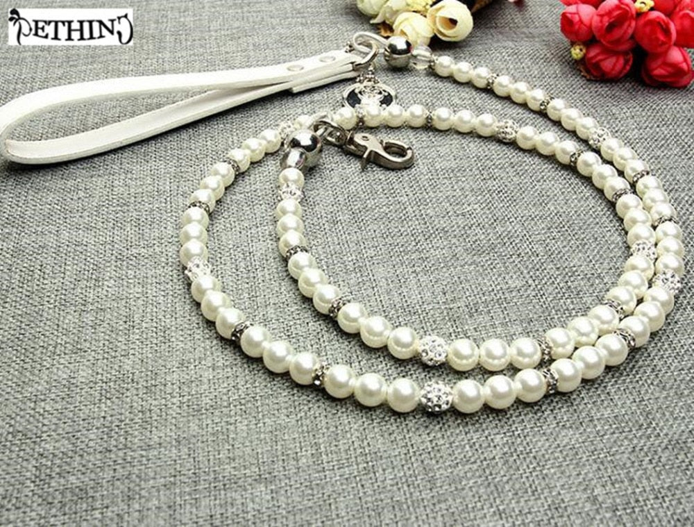 Pearl Dog Leash – Elegant Small Dog Walking Accessory
