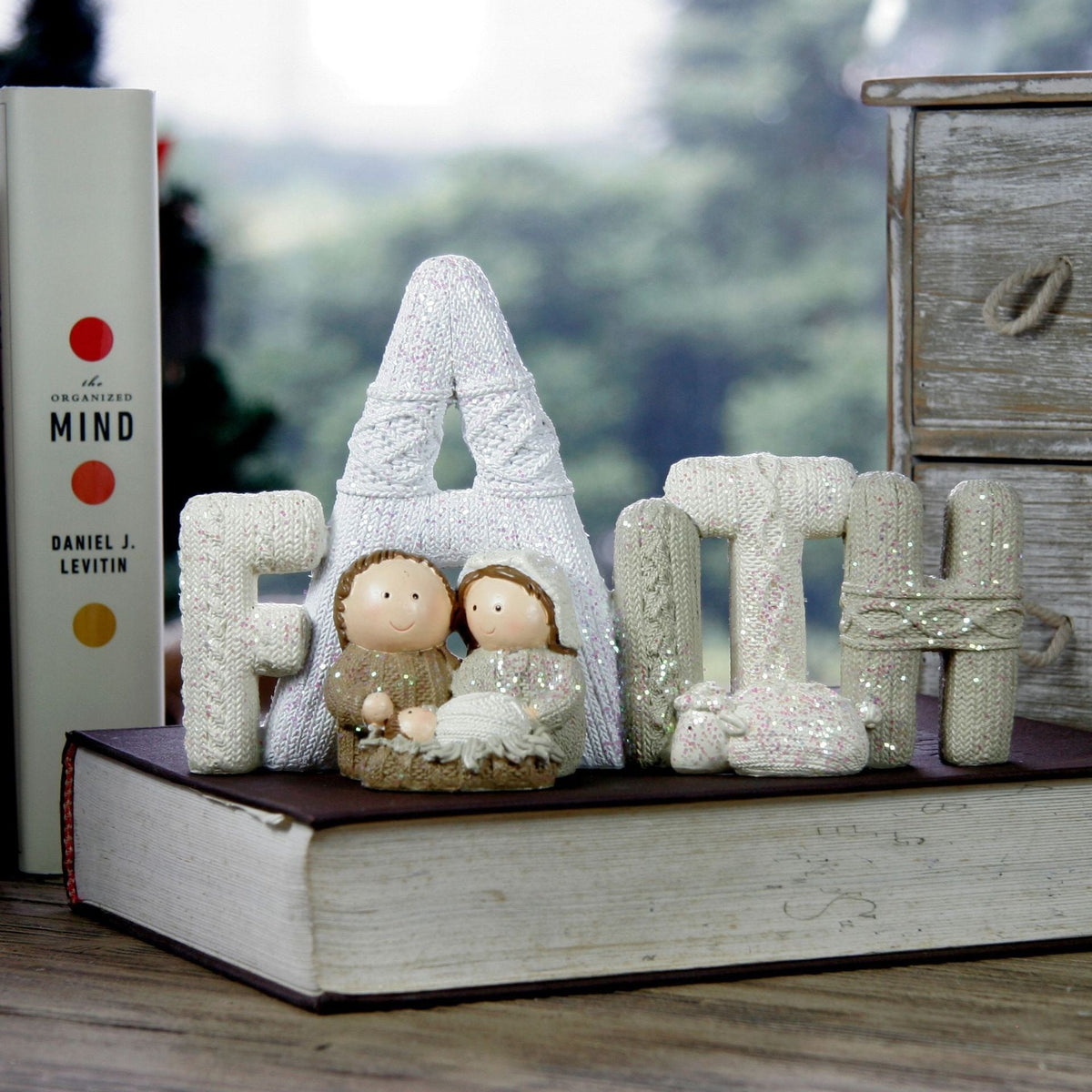 Knitted Christmas Letter Decorations & Nativity Decor
