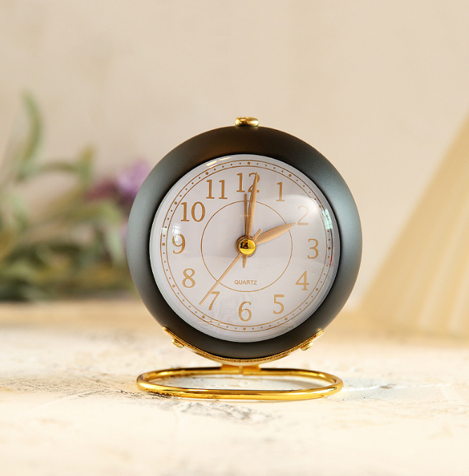 Silent Quartz Alarm Clock | Colorful Vintage Decor