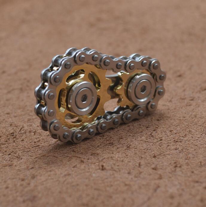 Metal Gyro Fidget Spinner with Mechanical Chain Detail