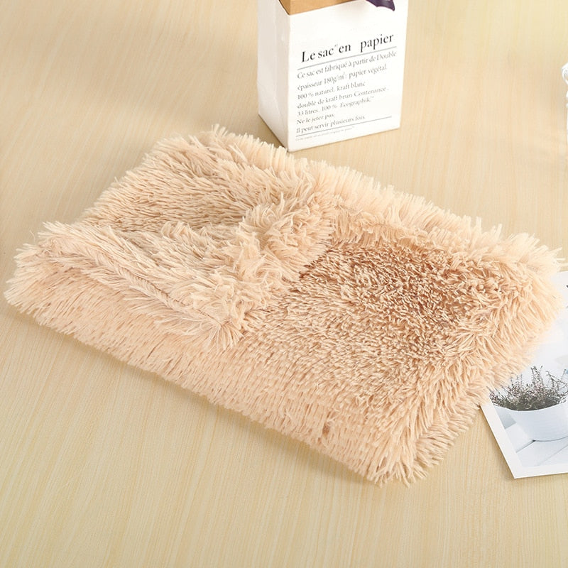 Plush Dog Blanket for Extra-Soft, Warm Pet Comfort