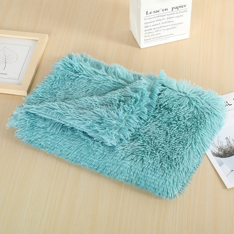 Plush Dog Blanket for Extra-Soft, Warm Pet Comfort