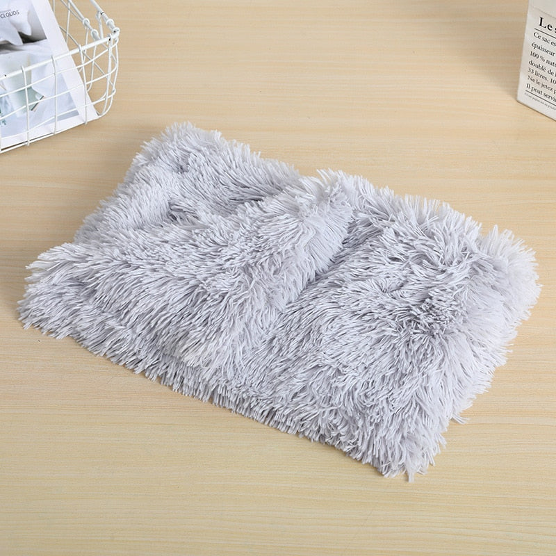 Plush Dog Blanket for Extra-Soft, Warm Pet Comfort