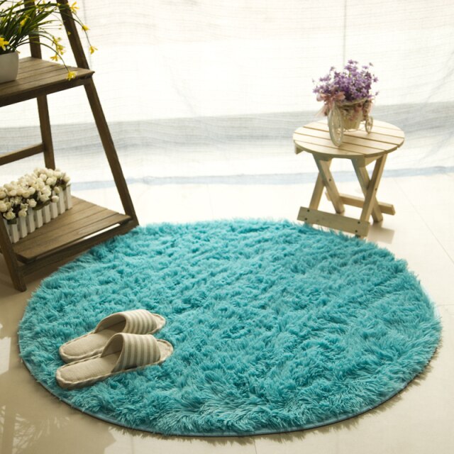 Round Faux Fur Rug for Soft, Cozy Bedroom Comfort