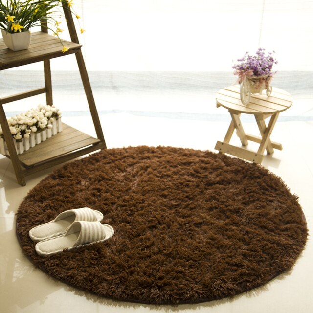 Round Faux Fur Rug for Soft, Cozy Bedroom Comfort
