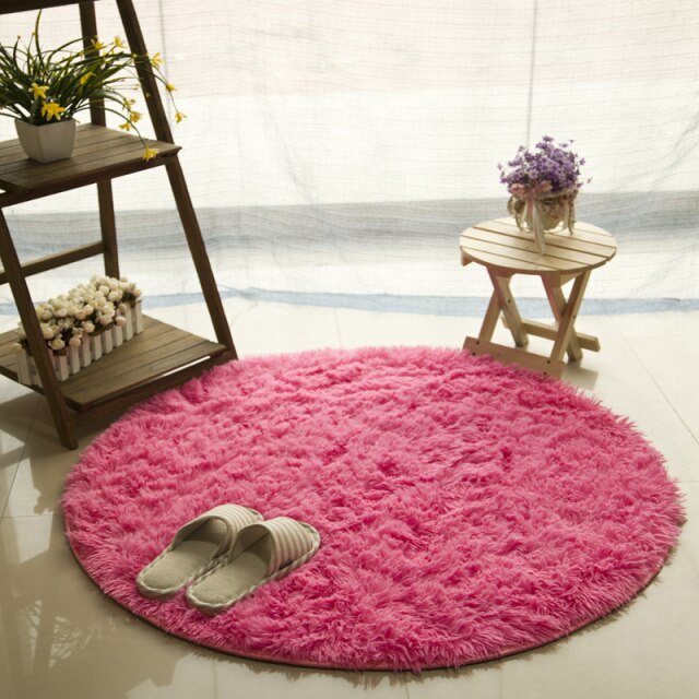 Round Faux Fur Rug for Soft, Cozy Bedroom Comfort