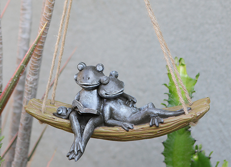 Frog Garden Decor Swing Couple Resin Garden Decoration
