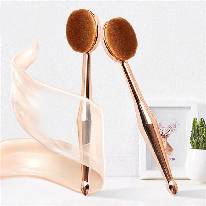 Oval Foundation Brush — Airbrushed Finish Every Time
