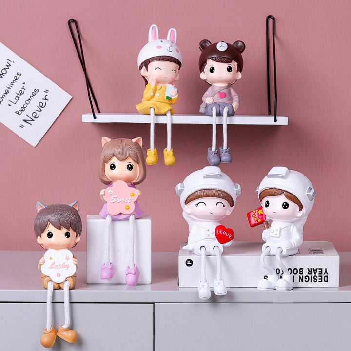 Kawaii Cartoon Hanging Dolls — Cute Shelf Sitters for Desk