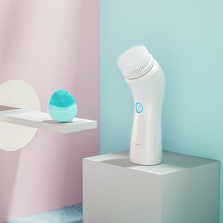 Silicone Face Brush — Ultrasonic Pore Cleansing for Smooth