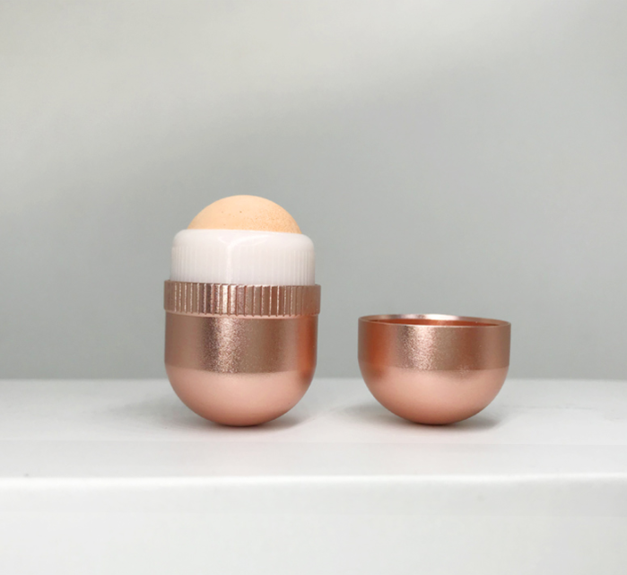 Volcanic Stone Oil-Absorbing Facial Roller — Clear, Matte