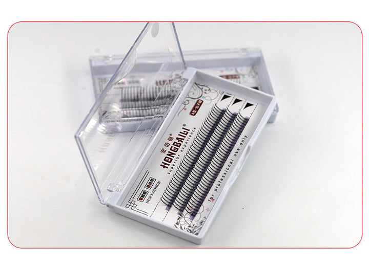 Individual False Eyelash Clusters for Fuller Eyes