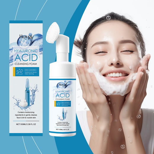 Hyaluronic Acid Foaming Cleanser for Soothed Skin