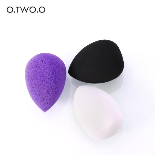 Teardrop Makeup Sponge for Smooth Foundation Blending
